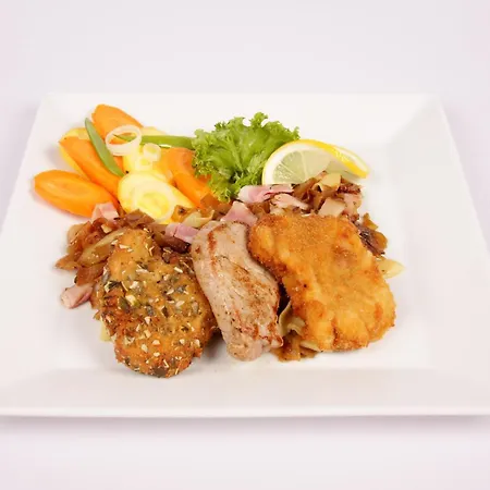 Oldtimer Motorhotel グントラムスドルフ