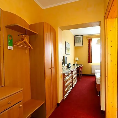 Ξενοδοχείο Oldtimer Motorhotel 3*