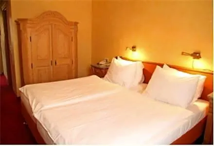 Oldtimer Motorhotel 3* Guntramsdorf