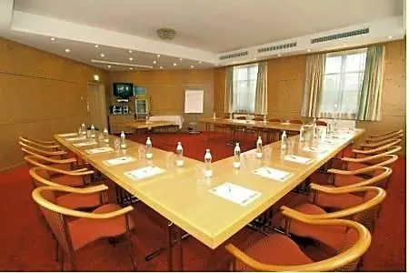 Oldtimer Motorhotel Guntramsdorf